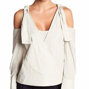 ✨ NWT BCBGMAXAZRIA - 😍 Women XS Cold Shoulder Top